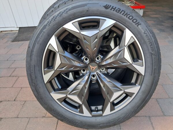 Originele Cupra Terramar 578601025B lichtmetalen velgen 19inch met Hankook 255 45 19 100V  Ventus Evo SUV zomerbanden.